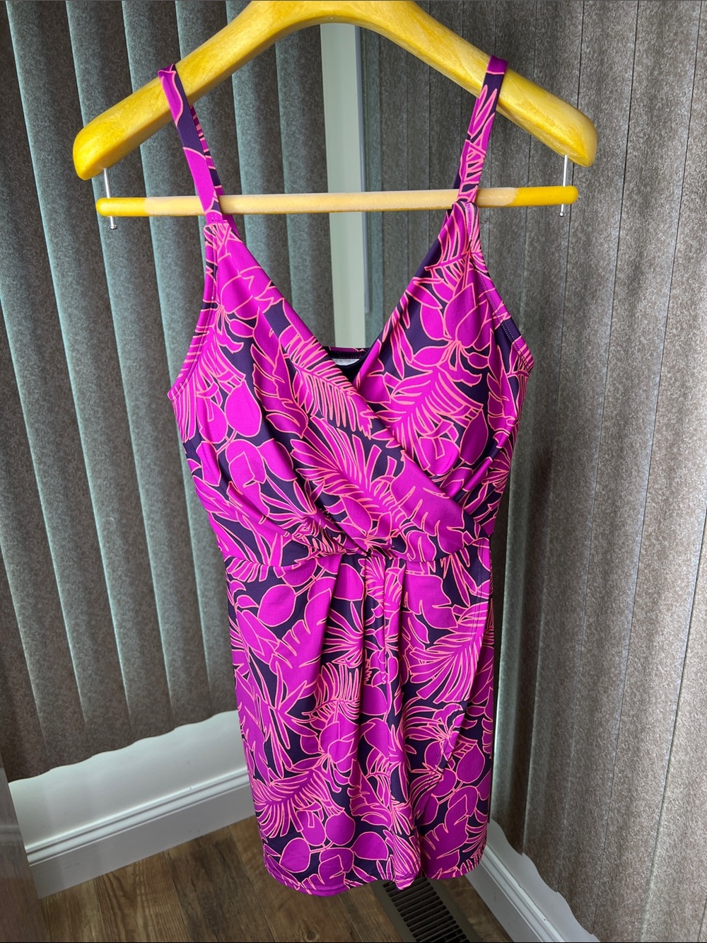 Lands' End Fuchsia Floral Wrap-Style is skirted swimsuit in size M